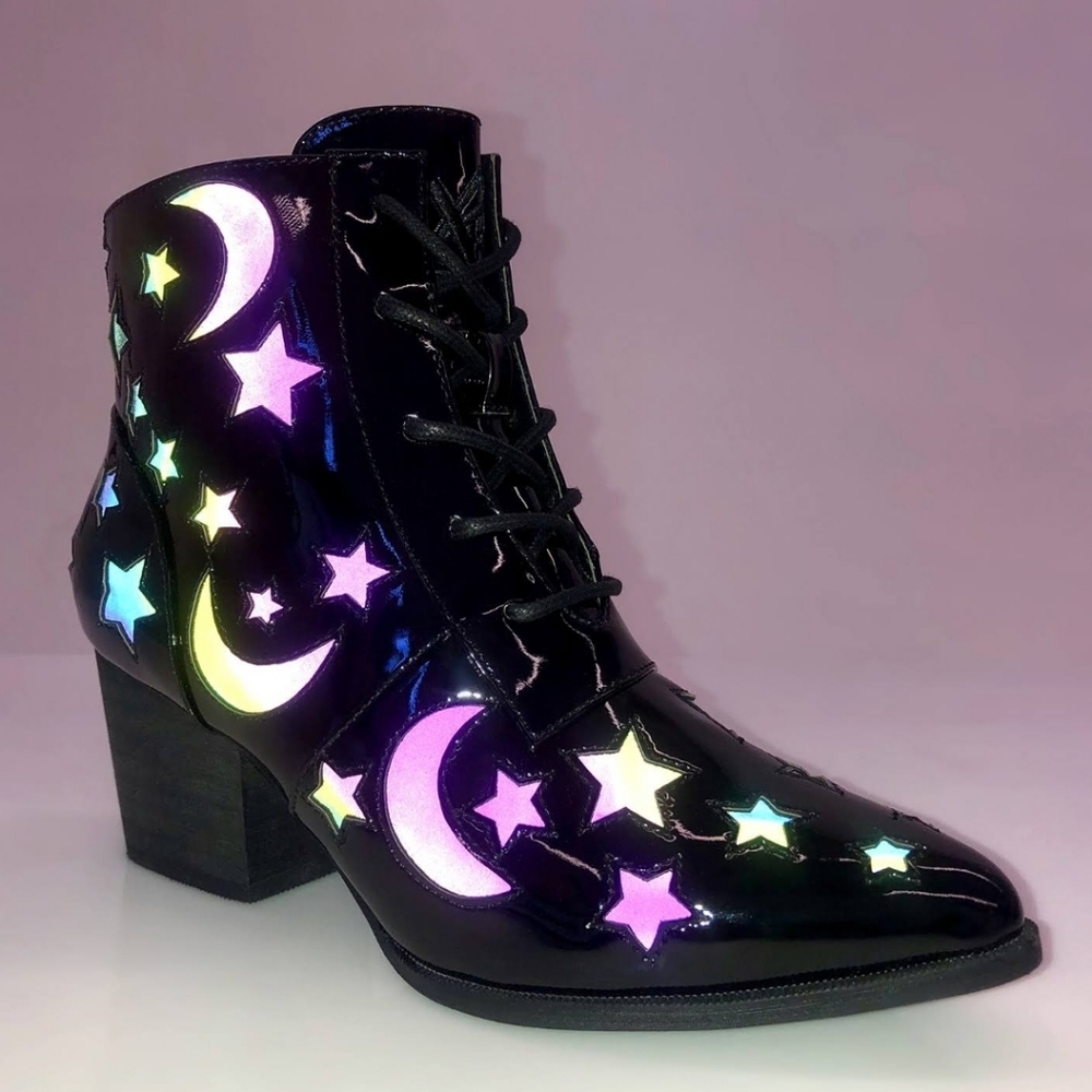 ISO YRU Aura Reflective Boot